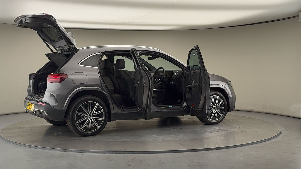 More views of Mercedes-Benz EQA