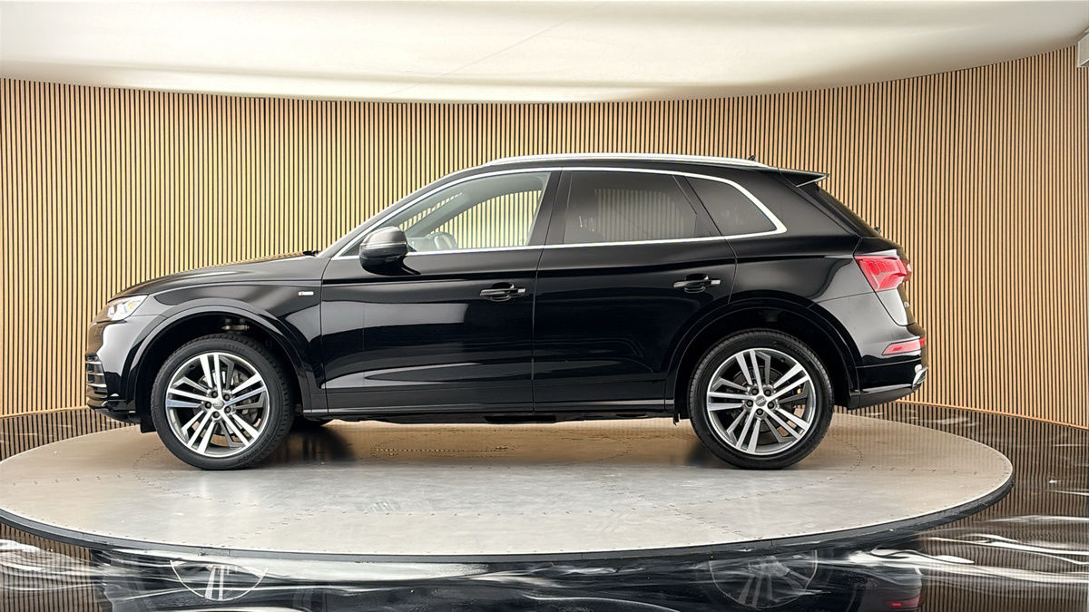 More views of Audi Q5