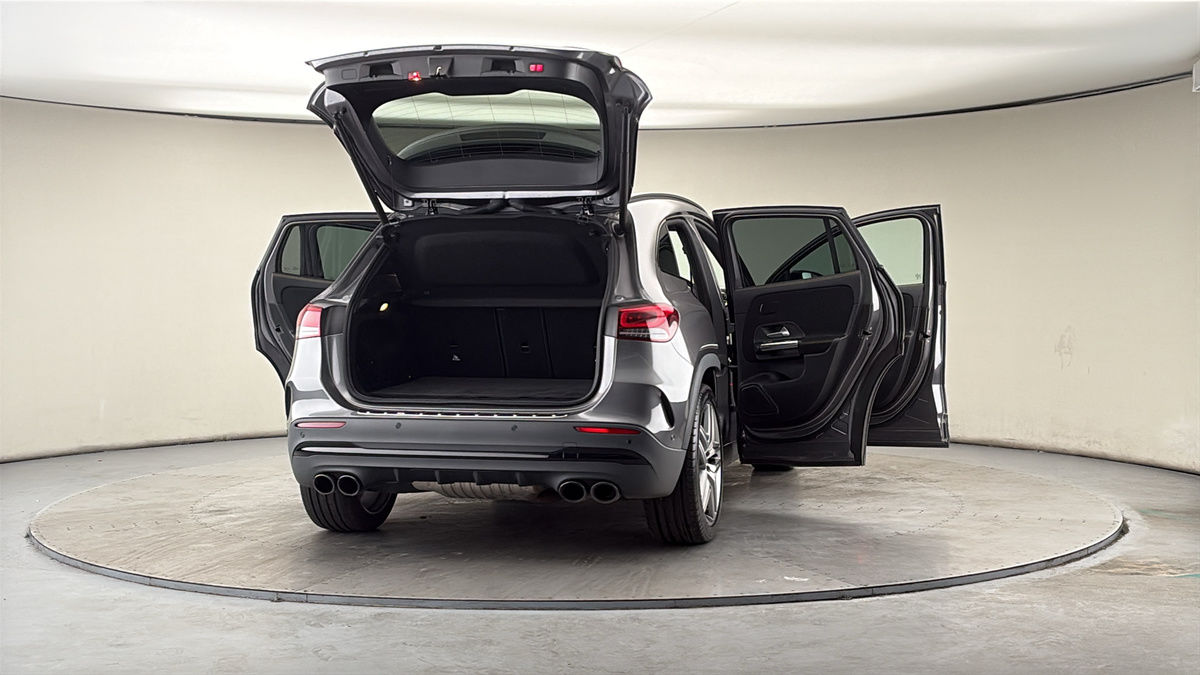 More views of Mercedes-Benz GLA