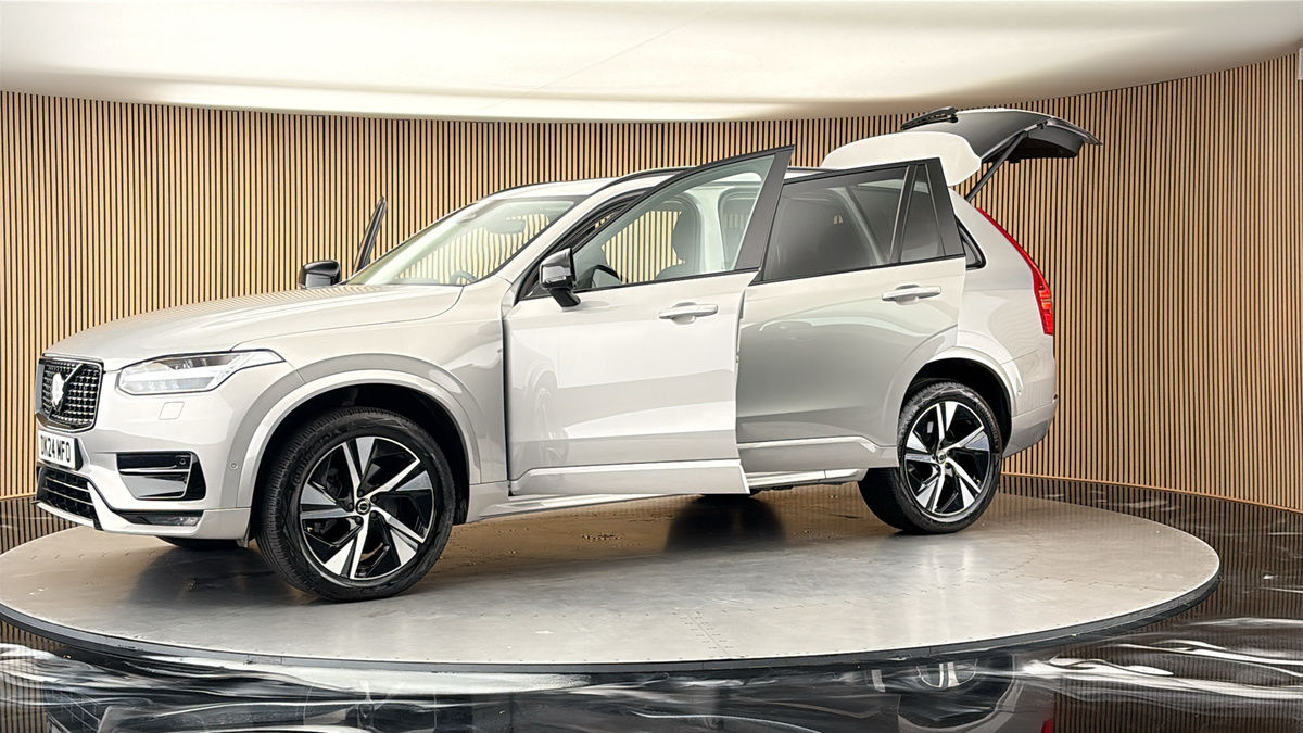 More views of Volvo XC90