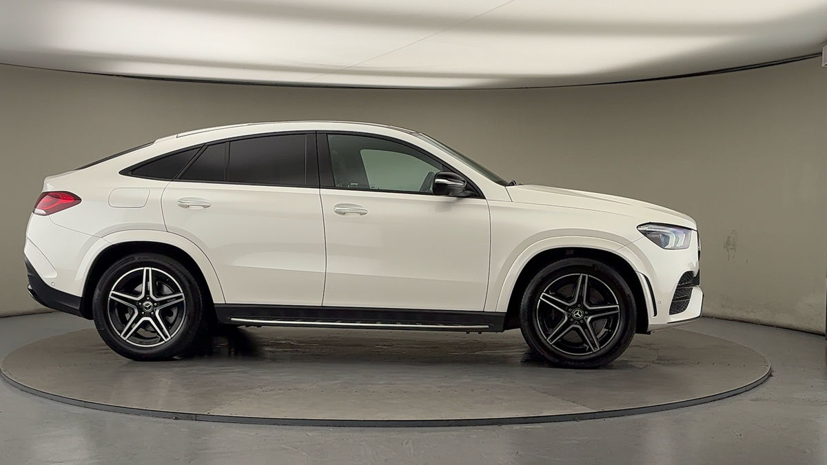 More views of Mercedes-Benz GLE