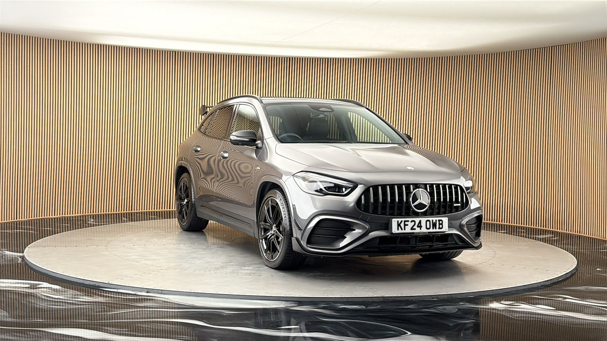 More views of Mercedes-Benz GLA