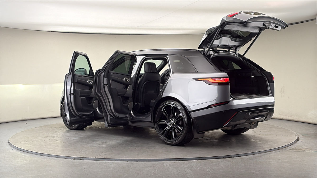 More views of Land Rover Range Rover Velar