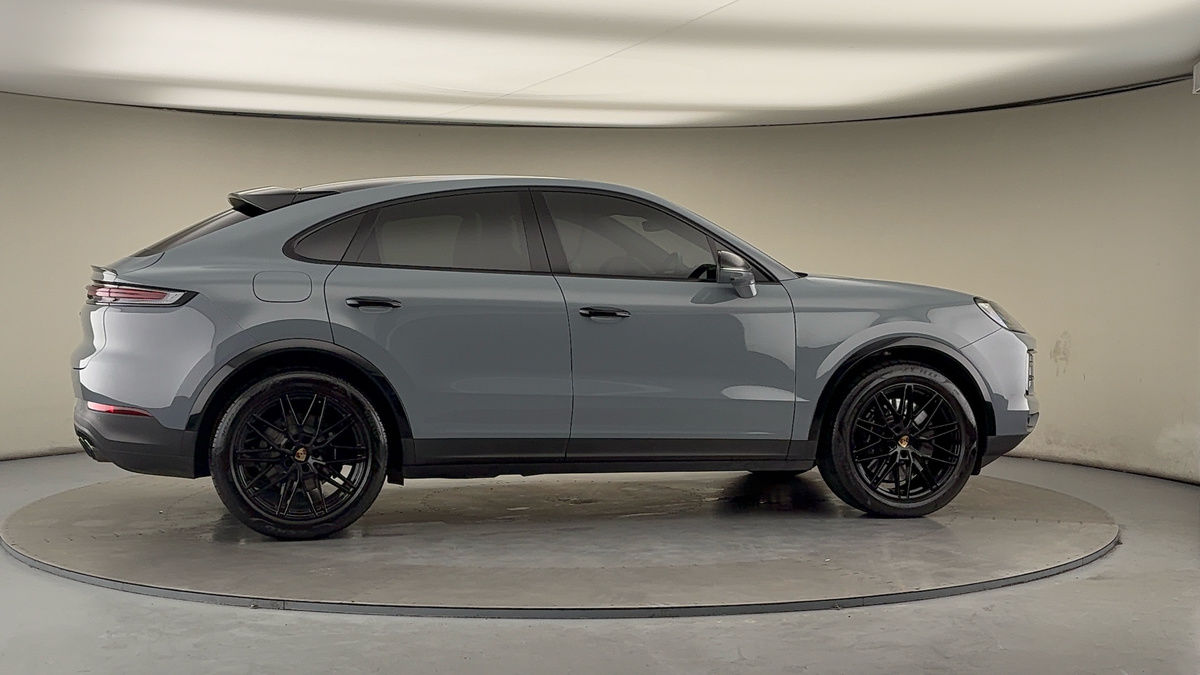 More views of Porsche Cayenne