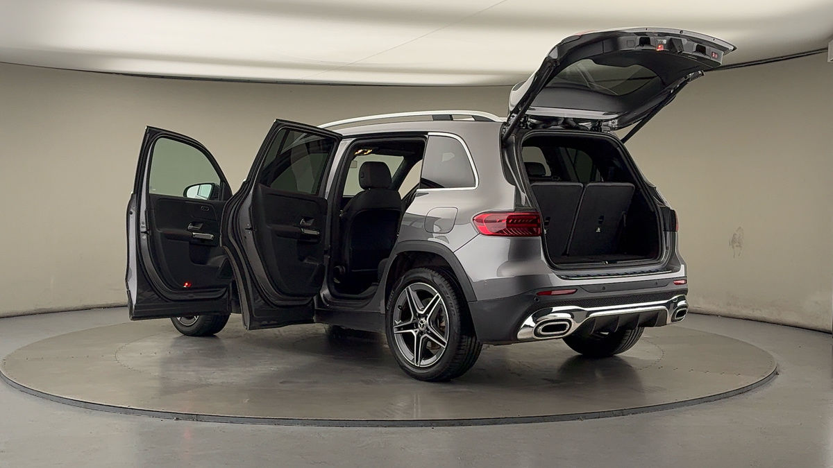 More views of Mercedes-Benz GLB