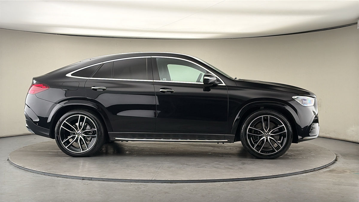 More views of Mercedes-Benz GLE