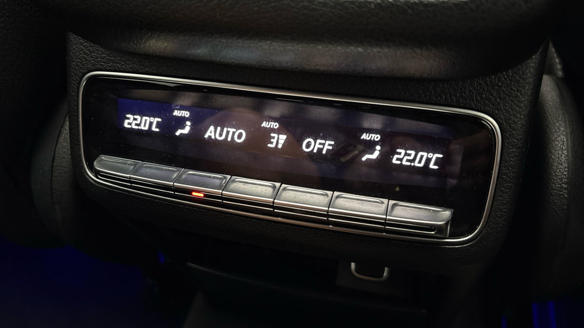 Mercedes-Benz GLE Image 34