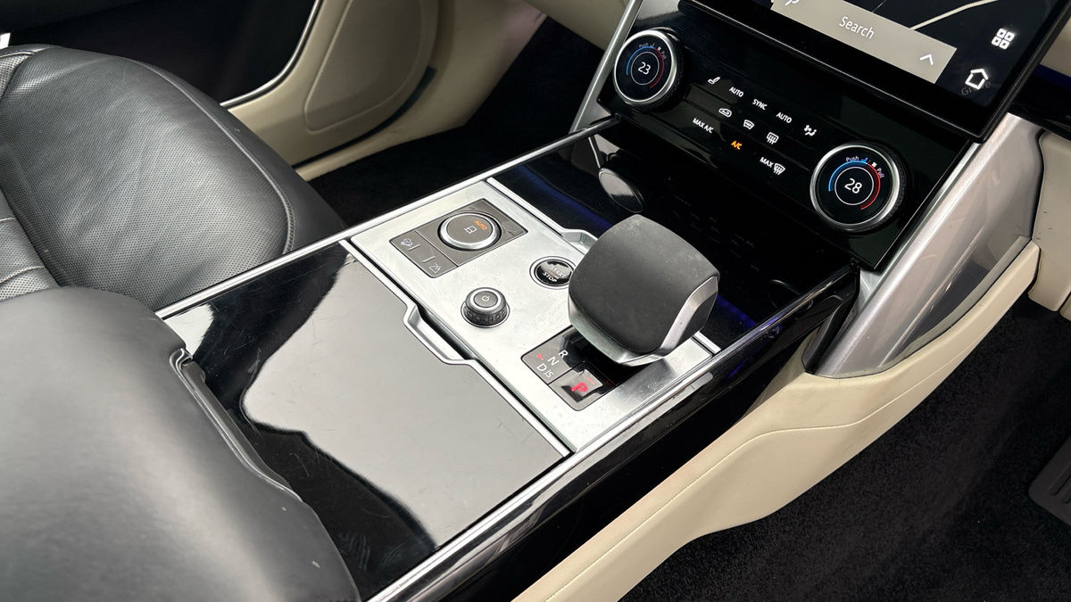 Land Rover Range Rover Image 18