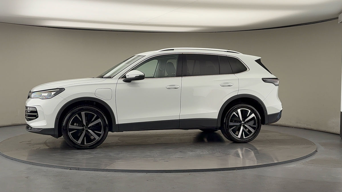 More views of Volkswagen Tiguan