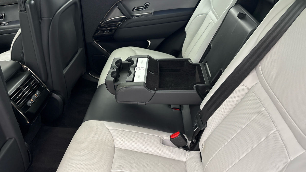 Land Rover Range Rover Sport Image 9