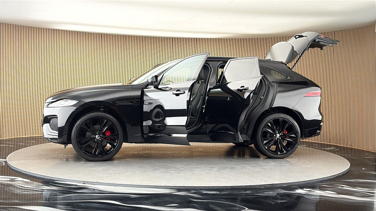 More views of Jaguar F-PACE