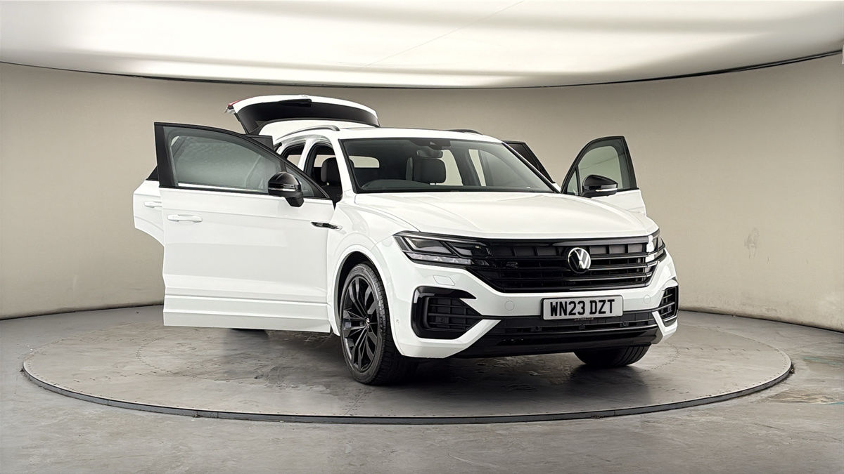 More views of Volkswagen Touareg