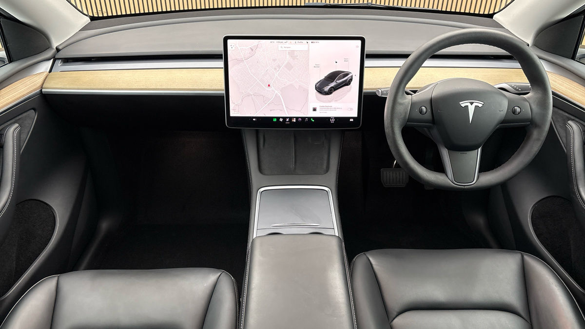 Tesla Model Y Image 12
