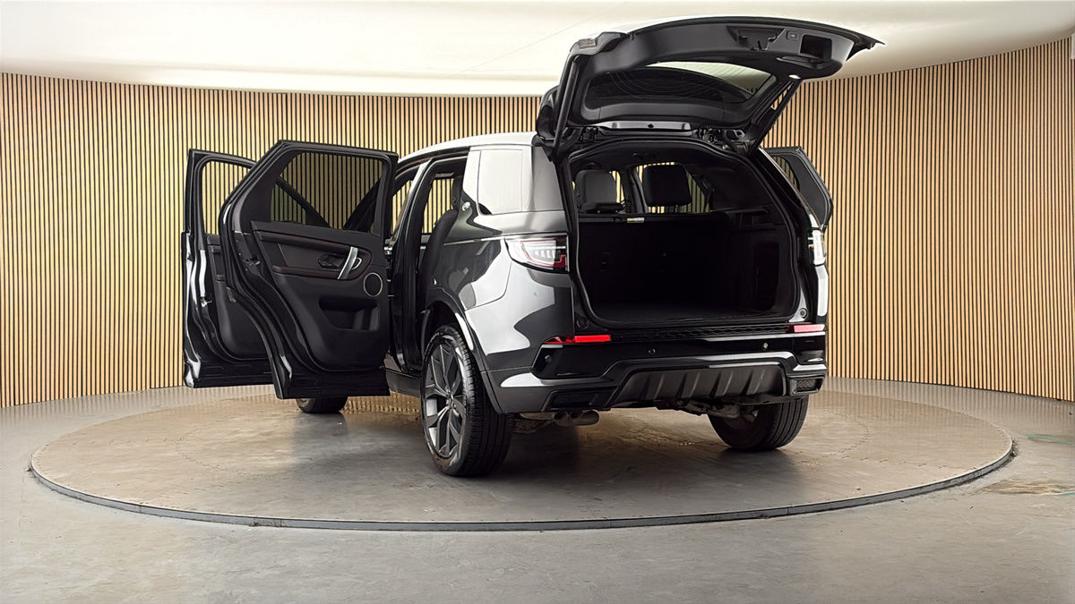 More views of Land Rover Discovery Sport