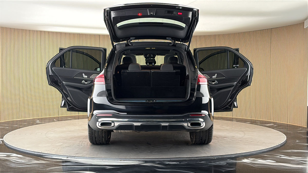 More views of Mercedes-Benz GLE