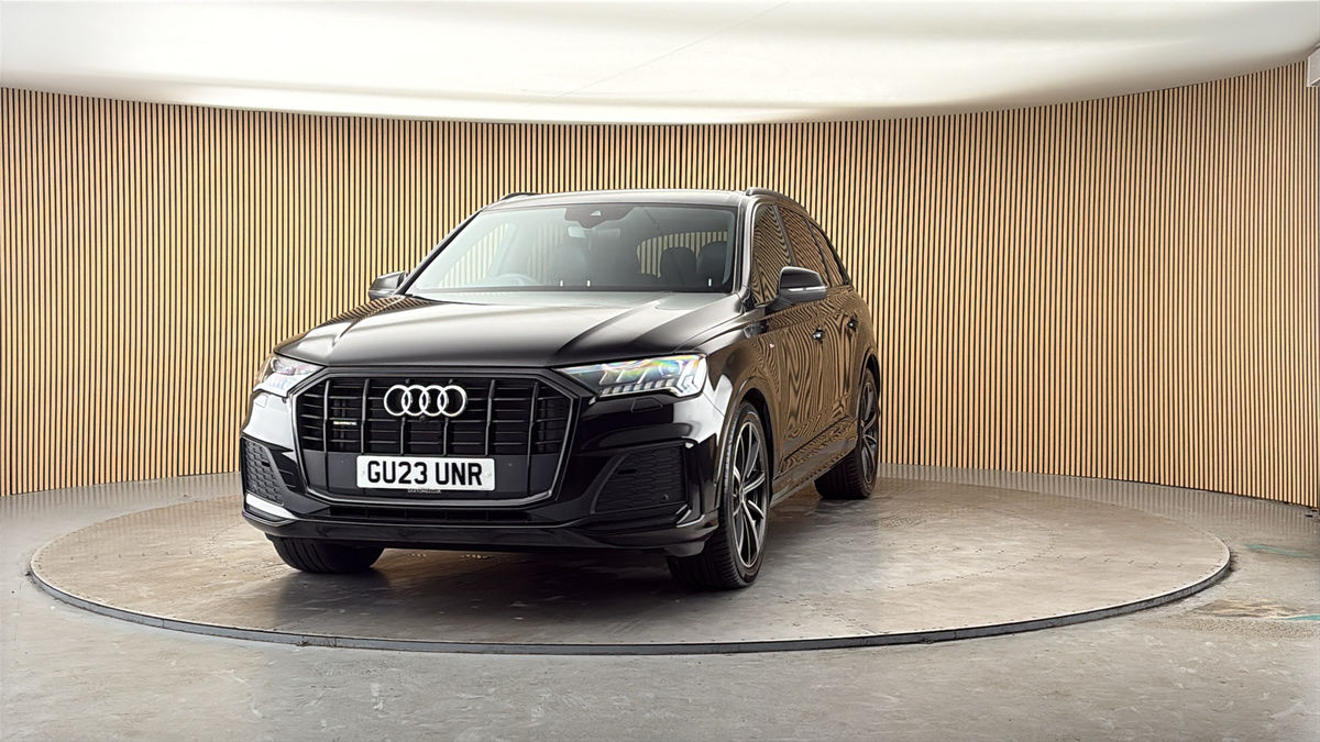 More views of Audi Q7