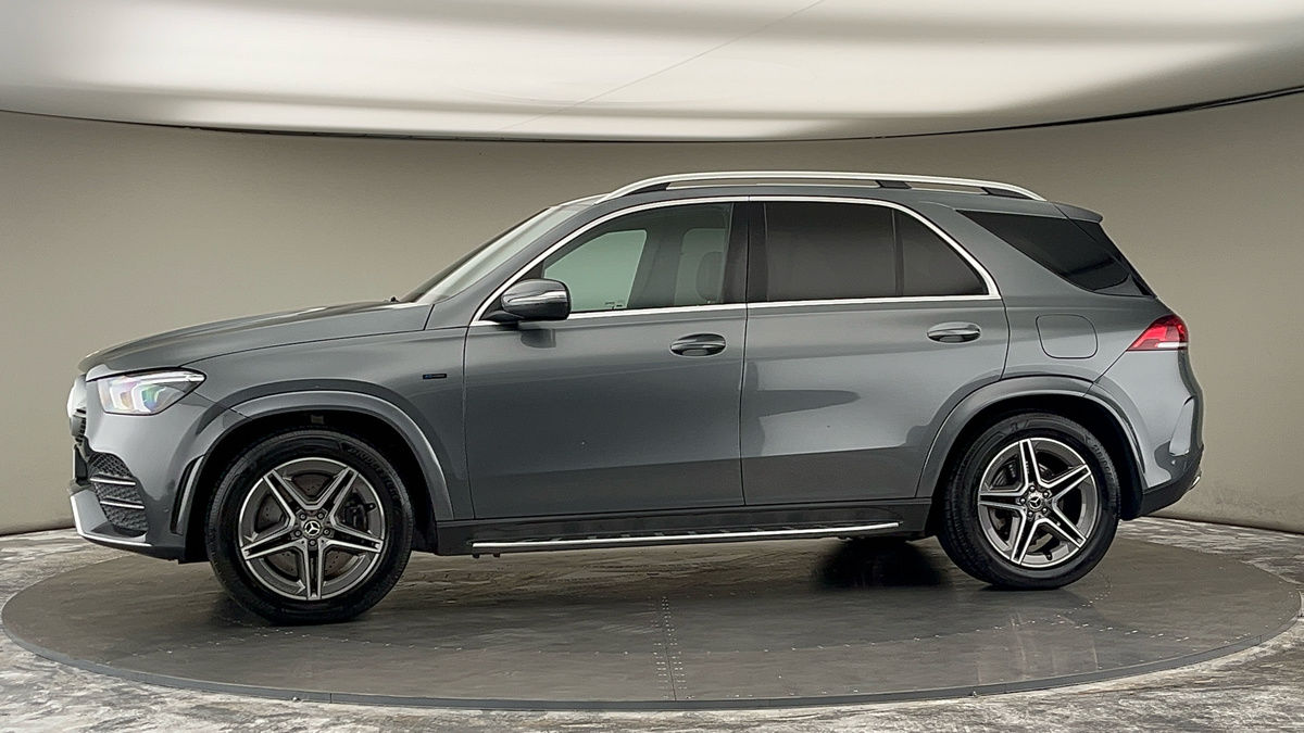 More views of Mercedes-Benz GLE