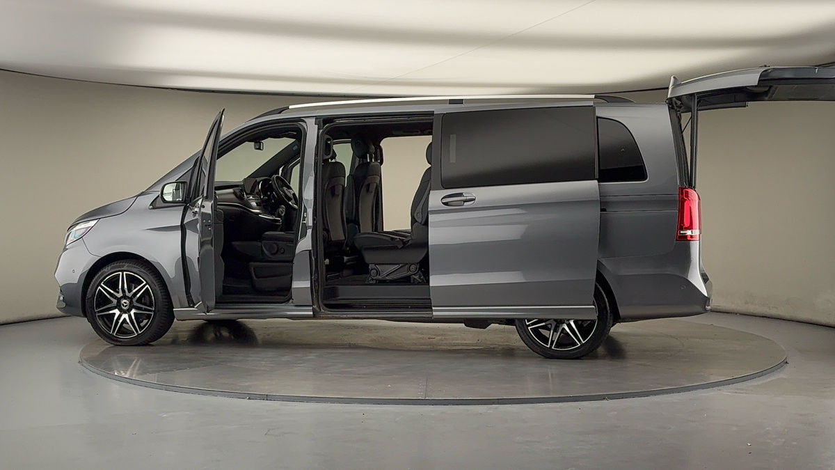 More views of Mercedes-Benz V Class