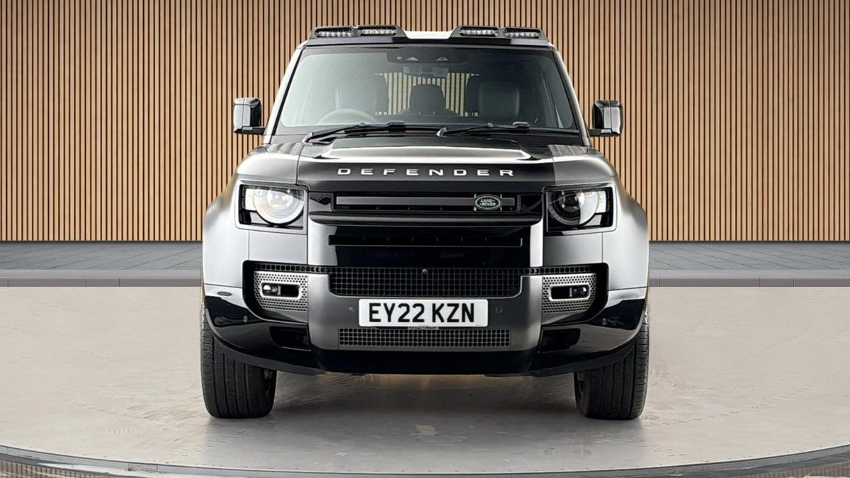 Land Rover Defender 90 Image 3