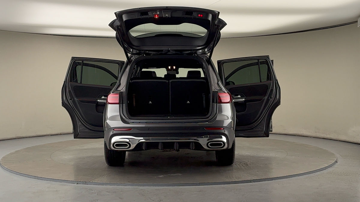 More views of Mercedes-Benz GLB