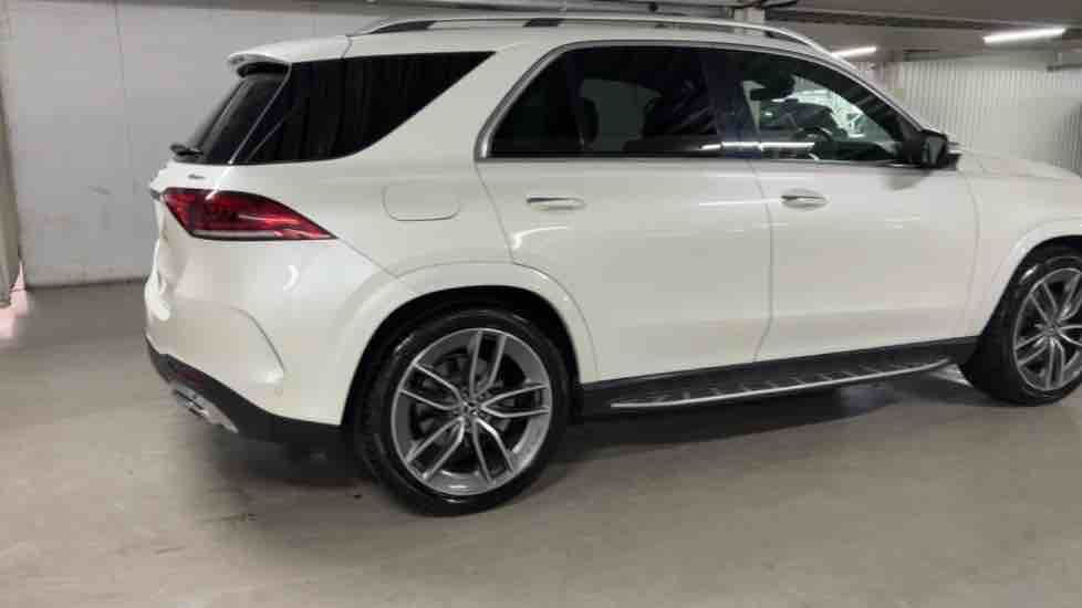 More views of Mercedes-Benz GLE