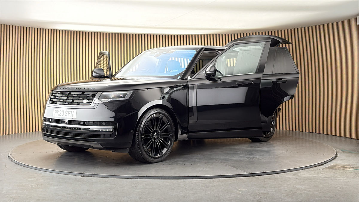 More views of Land Rover Range Rover