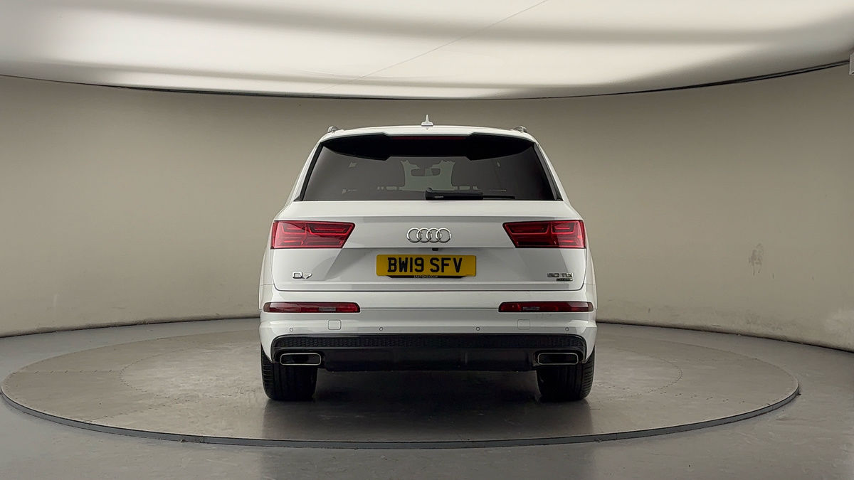 Audi Q7 Image 4