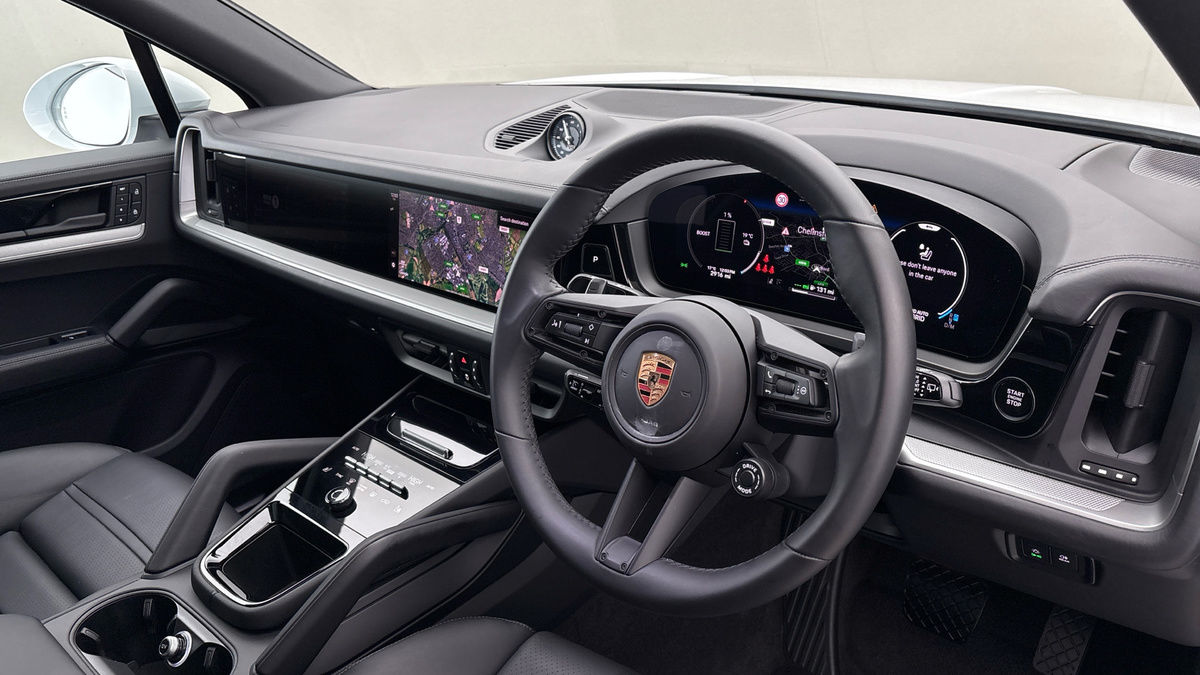 Porsche Cayenne Image 5