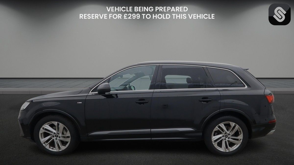 Audi Q7 Image 6