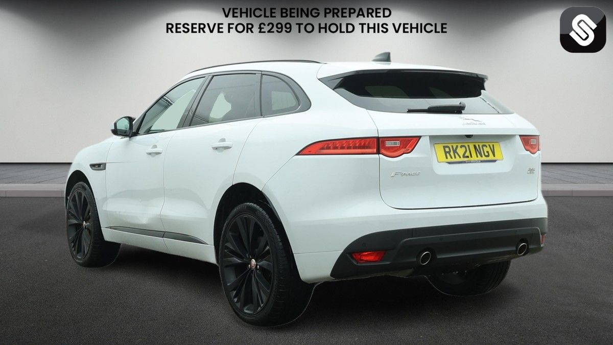 Jaguar F-PACE Image 3