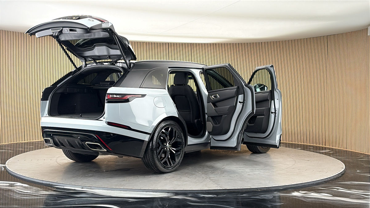 More views of Land Rover Range Rover Velar