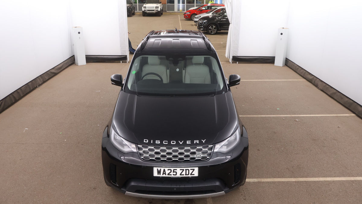 Land Rover Discovery Image 7