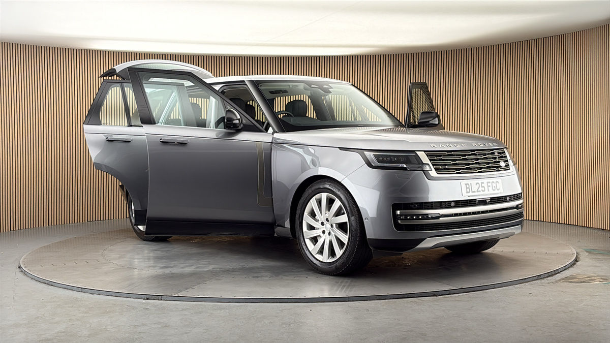More views of Land Rover Range Rover