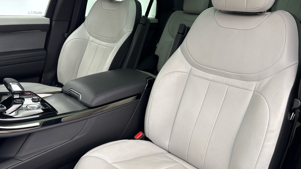Land Rover Range Rover Sport Image 7
