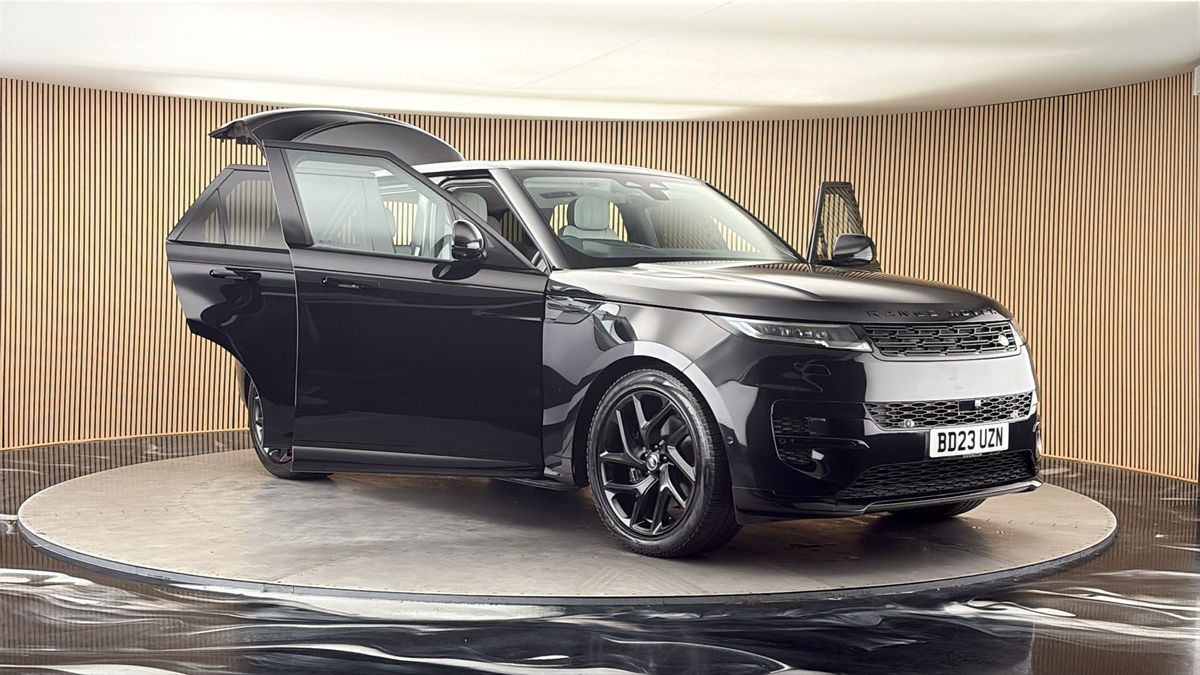 More views of Land Rover Range Rover Sport