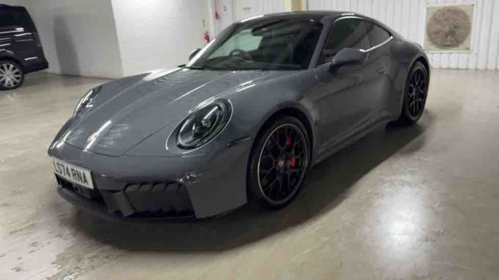More views of Porsche 911