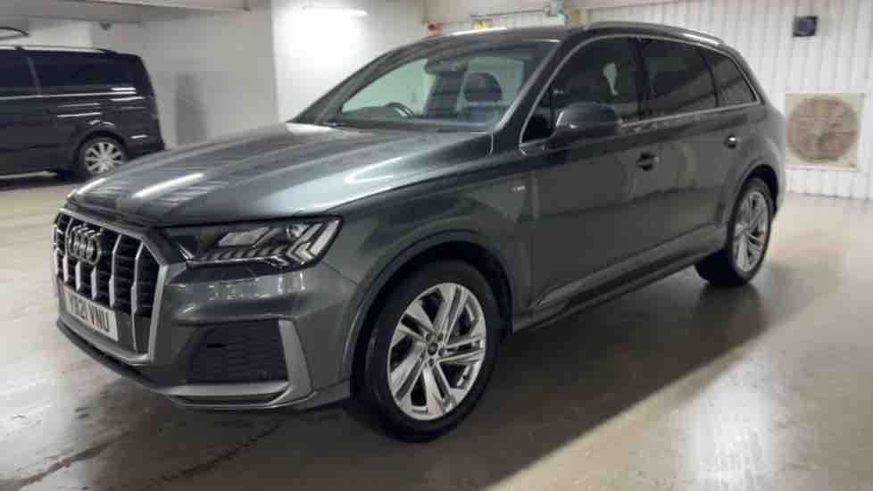 More views of Audi Q7