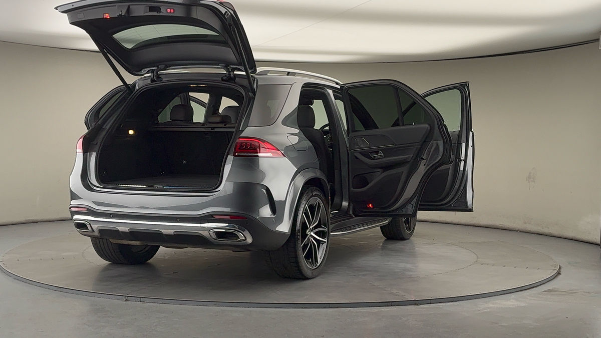 More views of Mercedes-Benz GLE