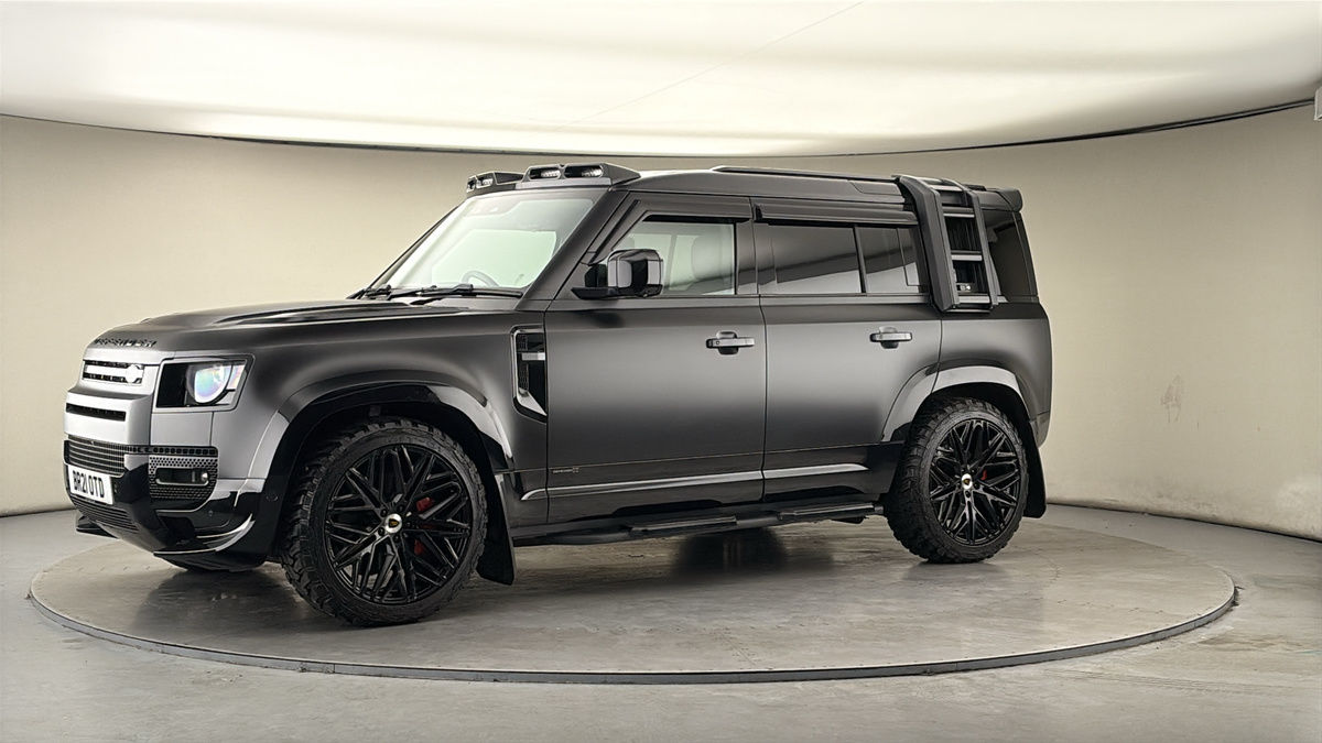 More views of Land Rover Defender 110