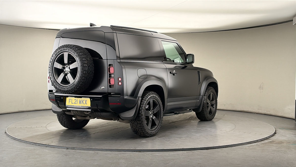 More views of Land Rover Defender 90