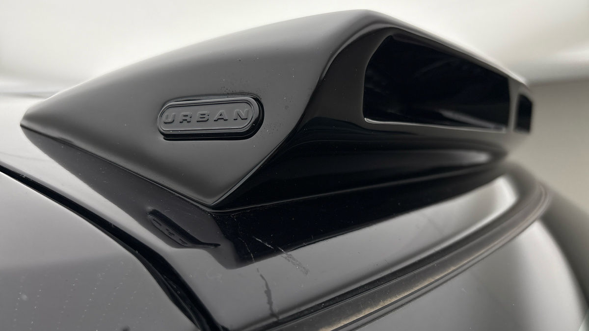 Land Rover Defender 110 Urban Image 25