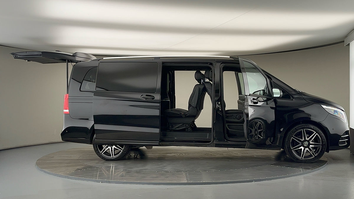 More views of Mercedes-Benz V Class