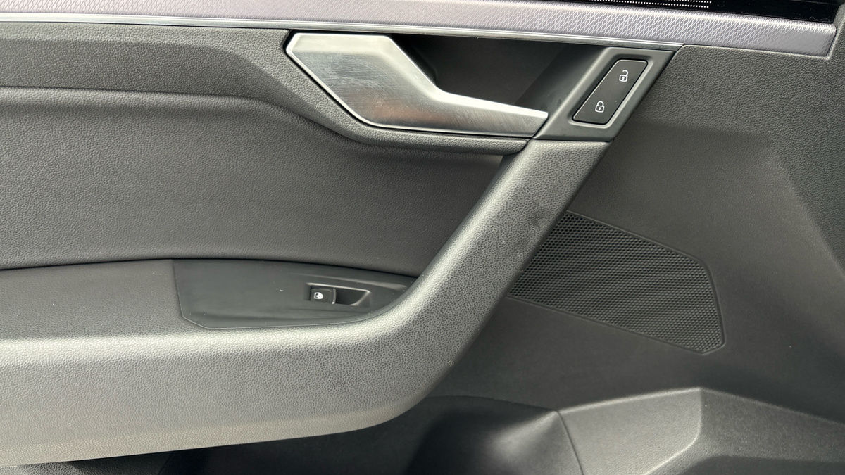 Volkswagen Touareg Image 19