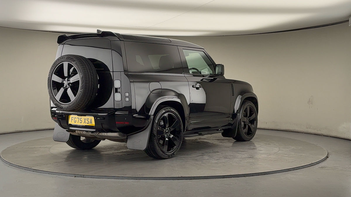 More views of Land Rover Defender 90