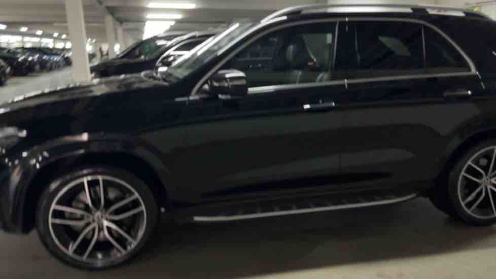 More views of Mercedes-Benz GLE
