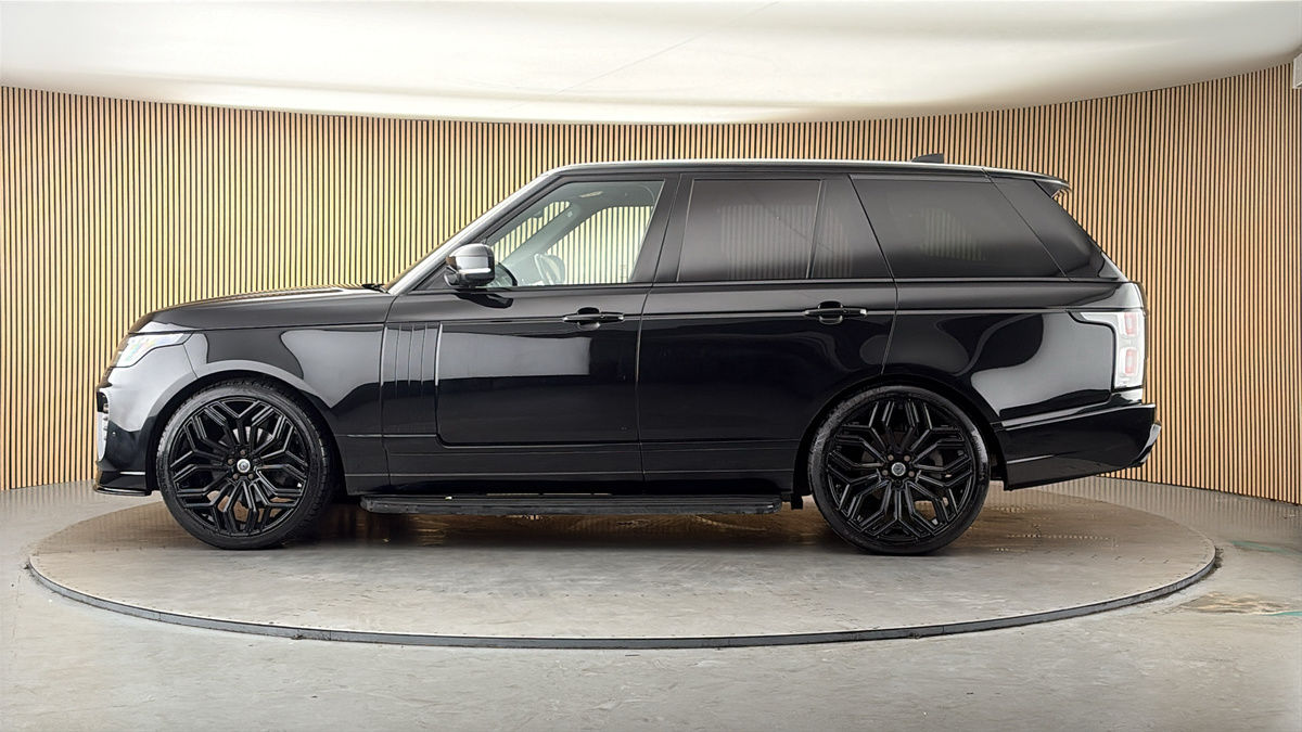 More views of Land Rover Range Rover