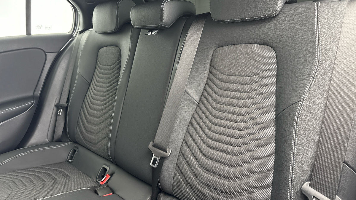 Mercedes-Benz A Class Image 8
