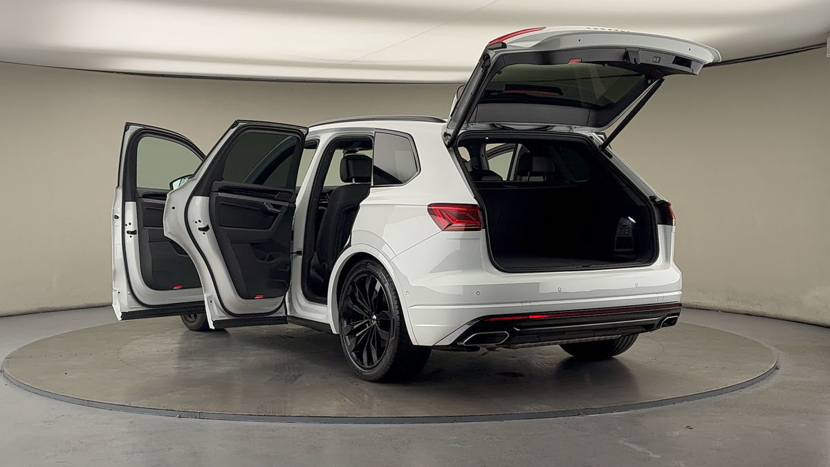 Volkswagen Touareg Image 23