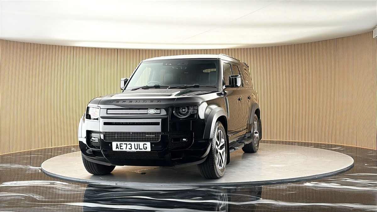 More views of Land Rover Defender 130