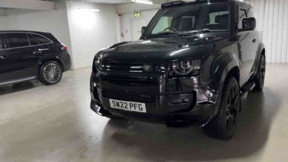 More views of Land Rover Defender 90